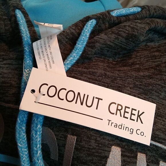 Coconut Creek Long Island Hoodie...New With Tags - Picture 5 of 5